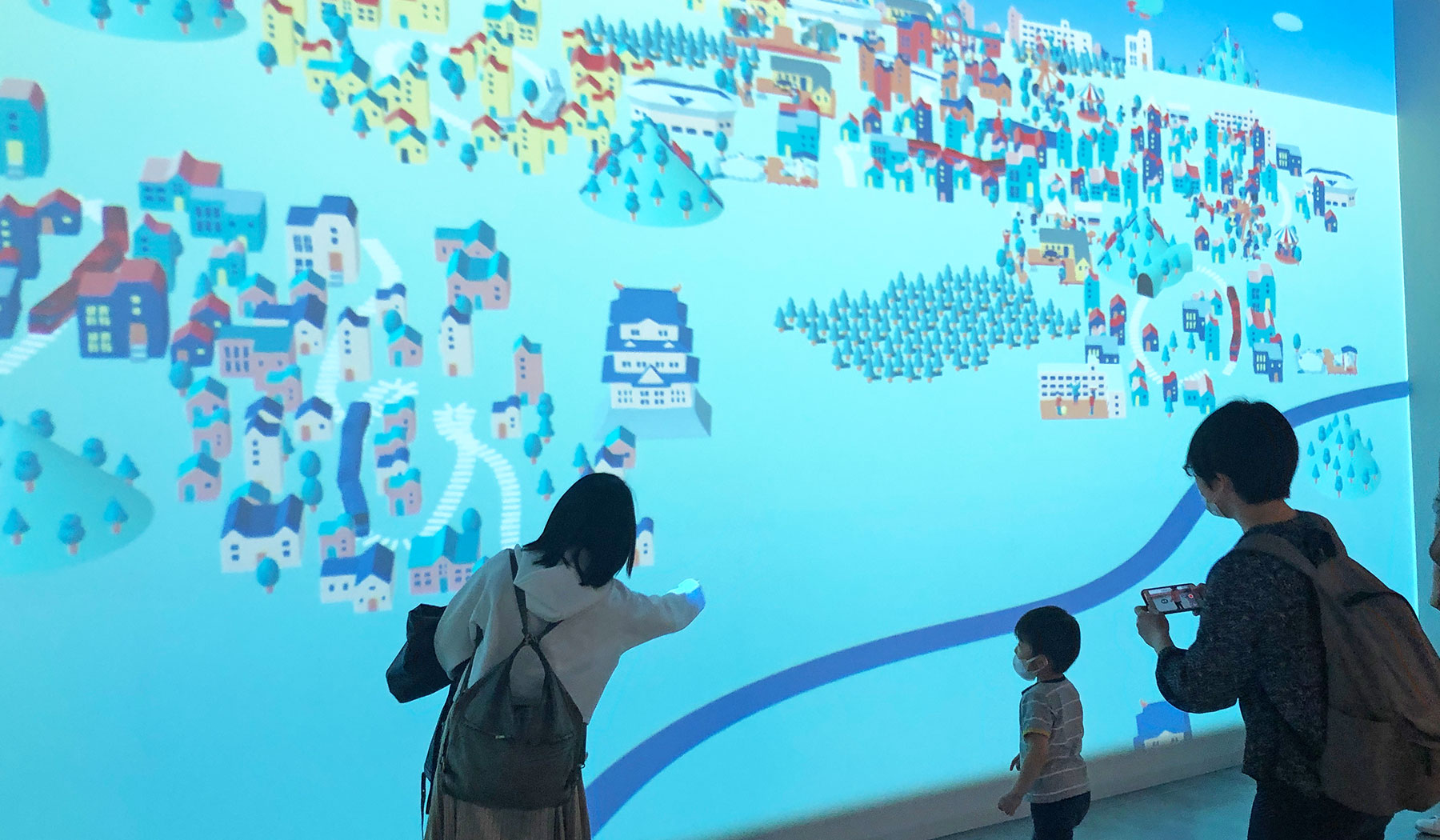 写真:ロマンスカーミュージアム電車とつくるまち