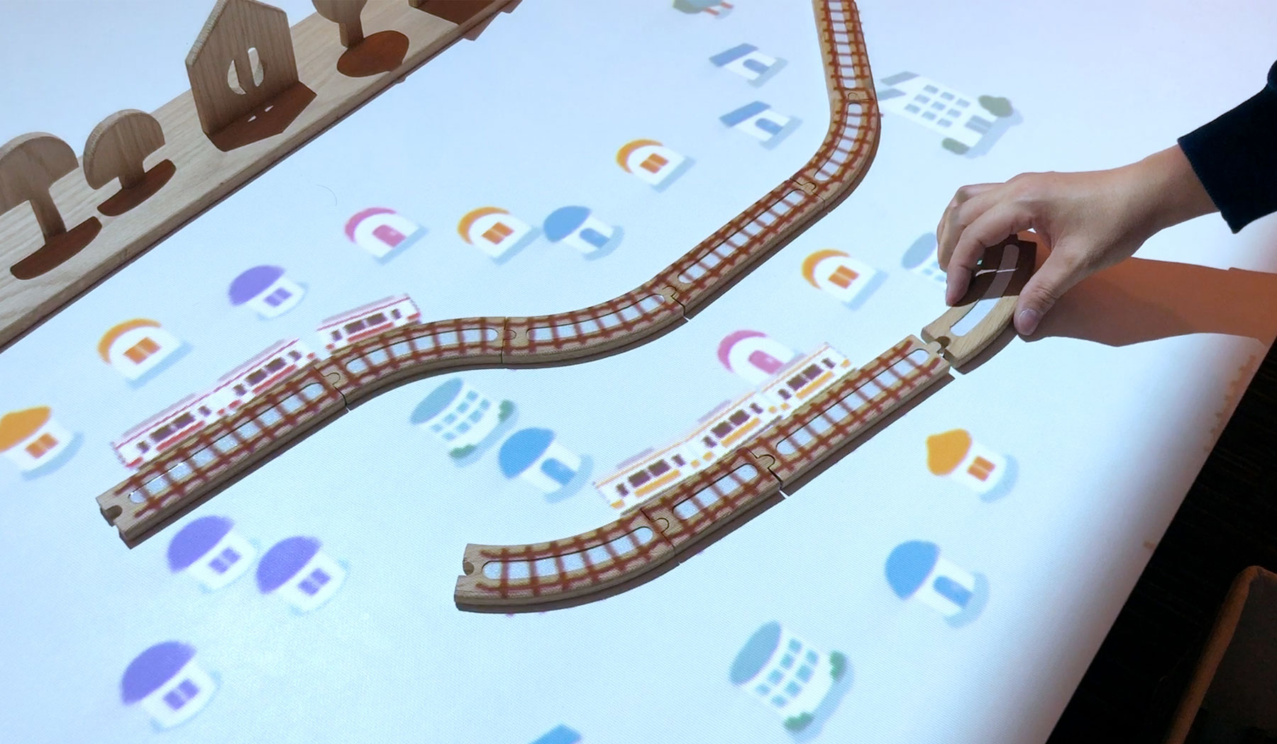 写真:しのざき文化プラザ レールで彩るえどがわ区