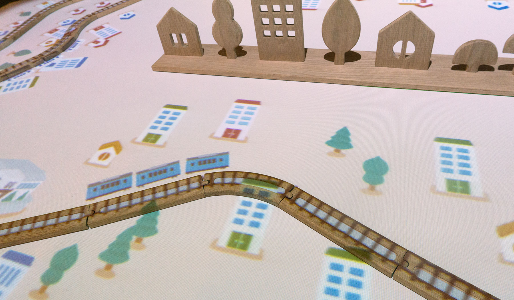 写真:しのざき文化プラザ レールで彩るえどがわ区